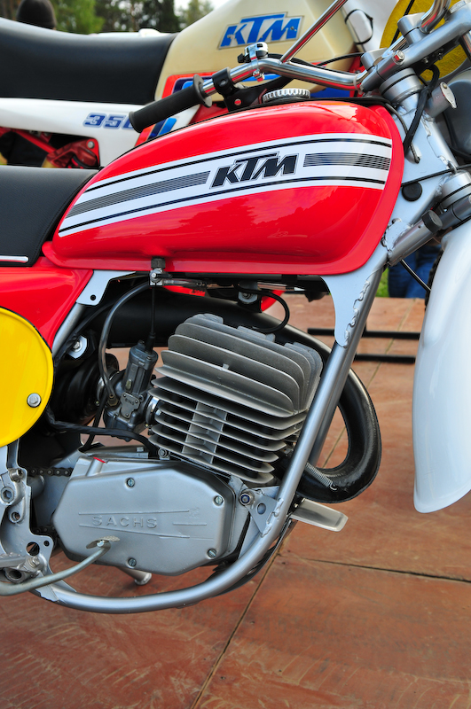 HCMX-251.jpg